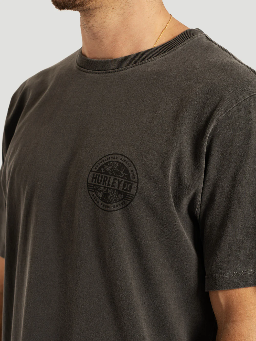 Camiseta Especial Preta Hurley Sticker - Image 3
